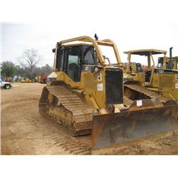 CAT D5M LGP CRAWLER TRACTOR