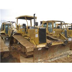CAT D5M LGP CRAWLER TRACTOR
