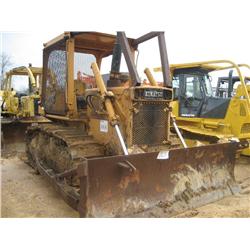 KOMATSU D53A CRAWLER TRACTOR