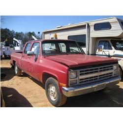 CHEVROLET CREW CAB PICKUP