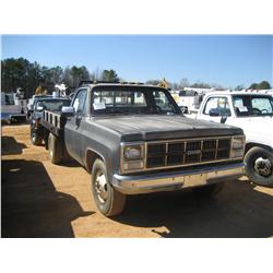 CHEVROLET C35 S/A FLATBED TRUCK