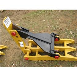 UNUSED EXCAVATOR THUMB 18"X44" 3-TINES FITS 25