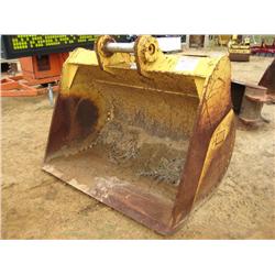 72" CAT CLEAN OUT BUCKET