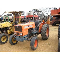 KUBOTA M4030 FARM TRACTOR