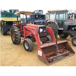 MASSEY FERGUSON 383 FARM TRACTOR