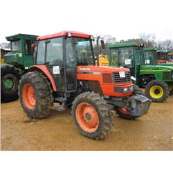 KUBOTA M9000 4X4 FARM TRACTOR