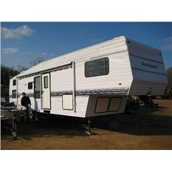 1995 DUTCHMAN 5TH WHEEL CAMPER