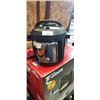 Image 1 : INSTANT POT 6QT WIFI 10 IN 1 PRESSURE COOKER TESTED AND WORKING