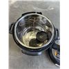 Image 2 : INSTANT POT DUO V5 7IN1 6QT PRESSURE COOKER - TESTED WORKING, RETAIL $159