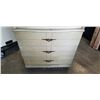 Image 2 : ARMON MFG CO 4 DRAWER DRESSER