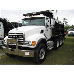 2007 MACK CV713 TRI-AXLE DUMP
