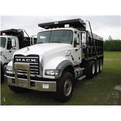 2007 MACK CTP713 TRI-AXLE DUMP