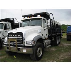 2007 MACK CTP713 T/A DUMP