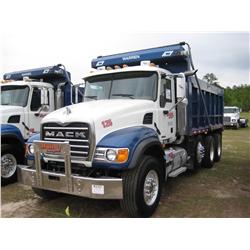 2006 MACK CV713 TRI-AXLE DUMP