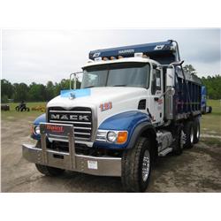 2006 MACK CV713 TRI-AXLE DUMP