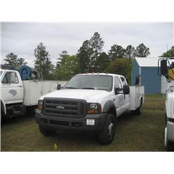 2005 FORD F550 EXTENDED CAB SERVICE TRUCK