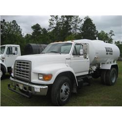 1999 FORD F800 S/A WATER TRUCK
