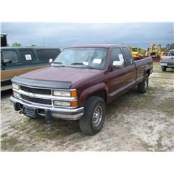 1994 CHEVROLET 2500 4X4 EXTENDED CAB PICKUP