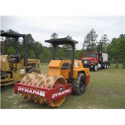 DYNAPA CA121 VIBRATORY ROLLER