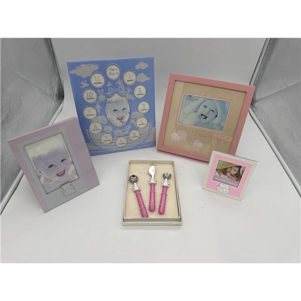 Baby - Pink - 3 frames, utensil set, 0-1 yr photo frame