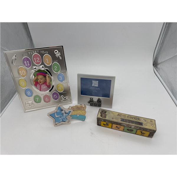 Baby - 0-1 yr photo frame, 2 frames, birth certificate holder