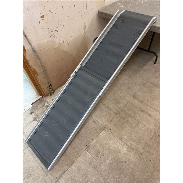Collapsable Pet Ramp