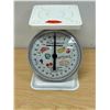 Image 2 : Vintage Decorative American Family Scale - Base: 8.5x6.5" 8"T