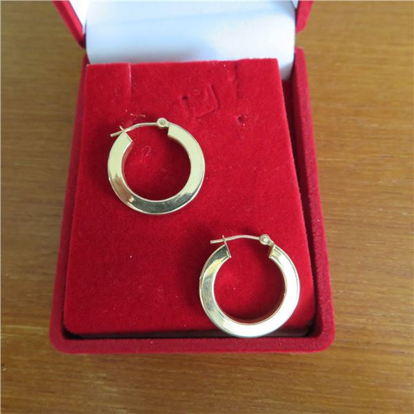 14K Yellow gold pierced earrings.  (Stamped 14K Isreal on post)  Appear unused or very lightly used