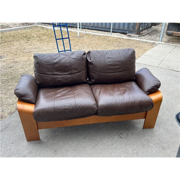 Nice Bentwood / Leather 2 Seater "Panda" Loveseat