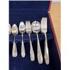 Image 4 : 72 Pcs 1847 Rogers Bros. "Daffodil" Cutlery in box - see all photos