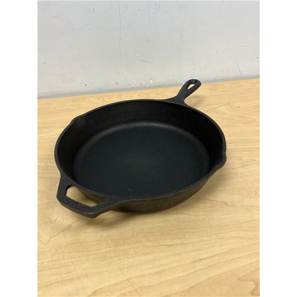 Lodge USA Cast Iron Skillet 10"