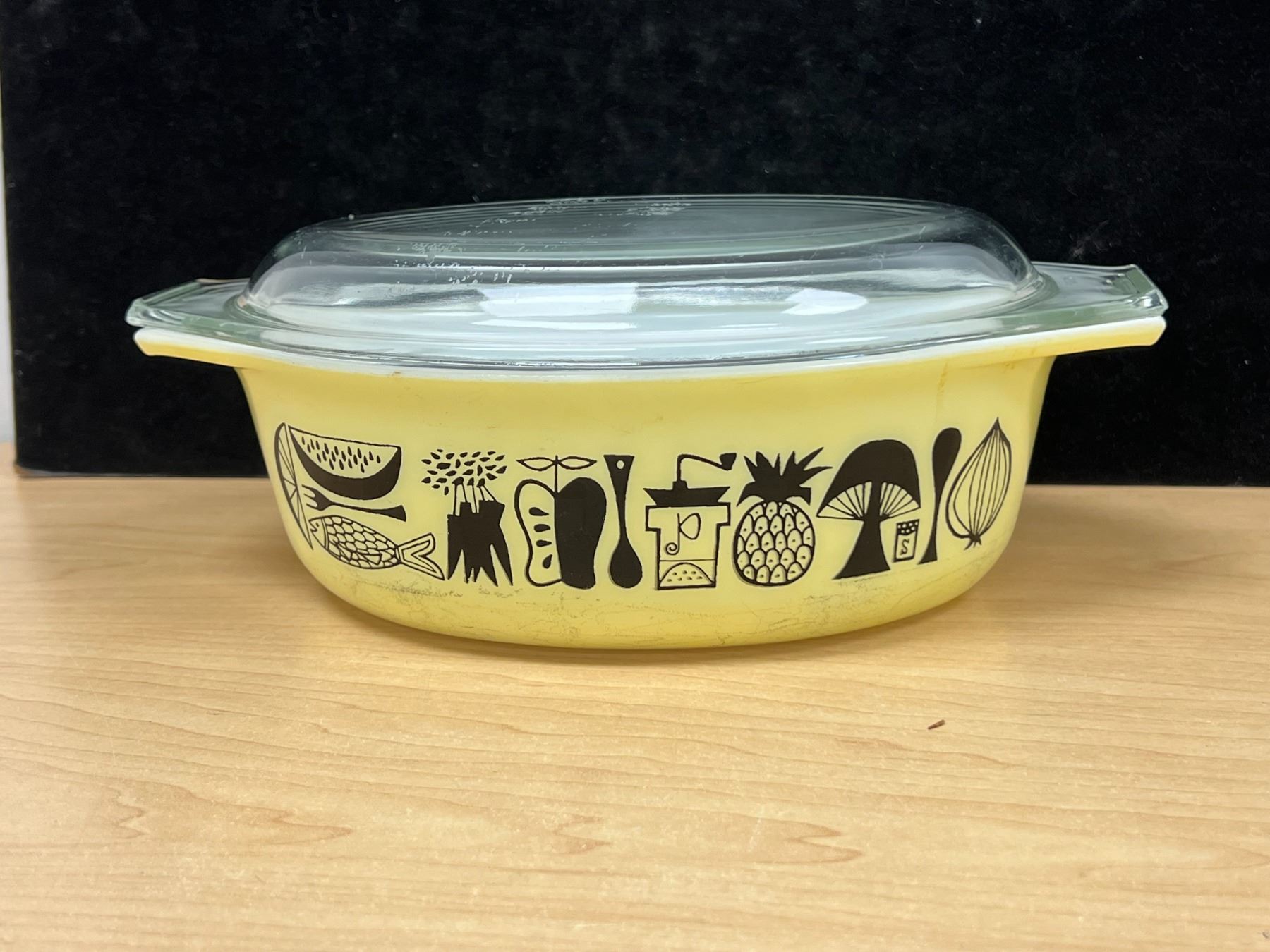 Pyrex Mod Kitchen Casserole with Lid 1.5 Qt. - see all photos