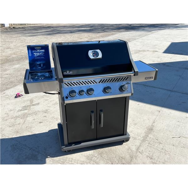 Napoleon Rogue Gas Barbecue with Cover BBQ Model: COS525SB