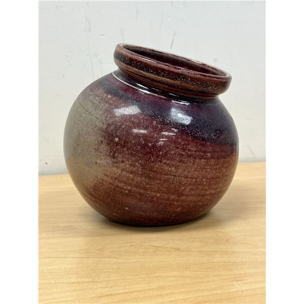 Unusual Studio Art Pottery Vase / Storage Jar - Approx: 8"T 8"W