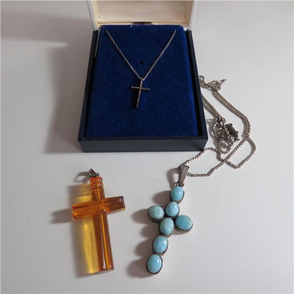 Lot of 3 crosses.  Comes with 2 chains.  All 3 crosses are marked either 925 or Ster