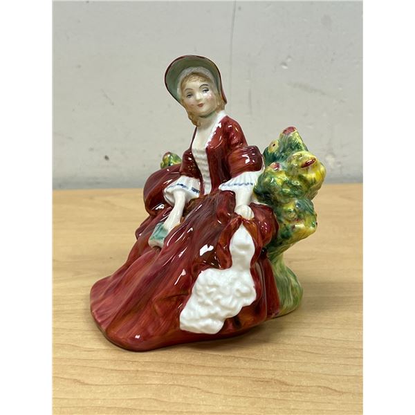 Royal Doulton England Bone China Figurine - Lydia HN 1908 5"