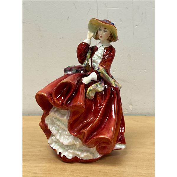 Royal Doulton England Bone China Figurine - Top o' the Hill 7.5"