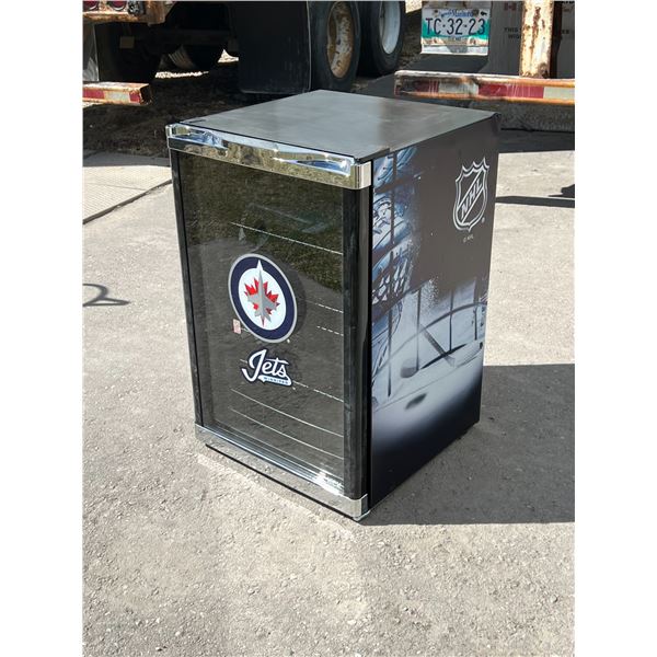 Winnipeg Jets Refrigerator Fridge - Approx: 21 x 21 & 33.5"T