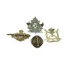 Image 2 : ASSORTED WWI / WWII CANADIAN MILITARY BADGE LOT