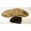 Image 2 : U.S. MILITARY SLEEPING BAG AND CARRIER LOT