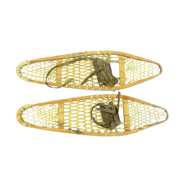 UNKNOWN SNOWSHOES