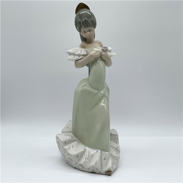 Zaphir Porcelain Figurine, Young Girl with Flowers