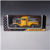 Image 1 : Die-Cast 1:18 Scale Model, '34 Ford Pick-Up Pro Street