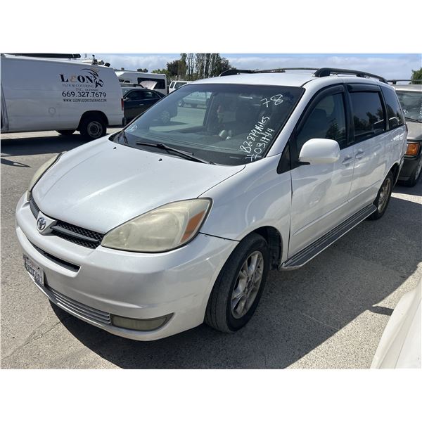 2005 Toyota Sienna
