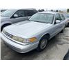 Image 1 : 1997 Ford Crown Victoria