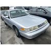 Image 2 : 1997 Ford Crown Victoria