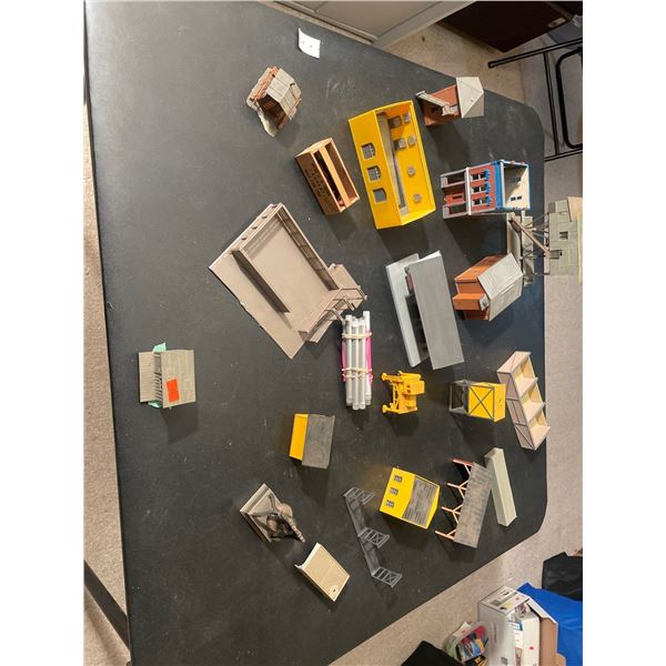 Model Railroad Buildings