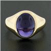 Image 7 : Vintage British 9K Gold Oval Cabochon Amethyst Solitaire Polished Pinky Ring