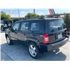 Image 4 : JEEP PATRIOT 2010 SALV T/DONATION