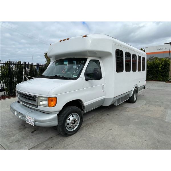 FORD E450 2002 T-DONATION